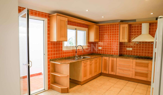 Odsprzedaż - Villa - Jávea - Costa Blanca