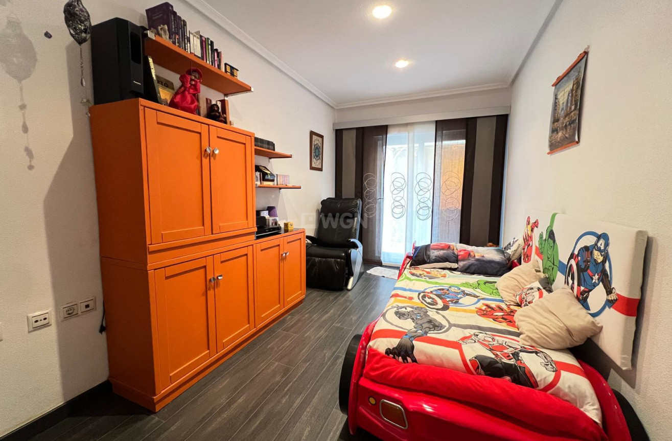 Reventa - Apartamento / piso - Torrevieja - Playa del Cura