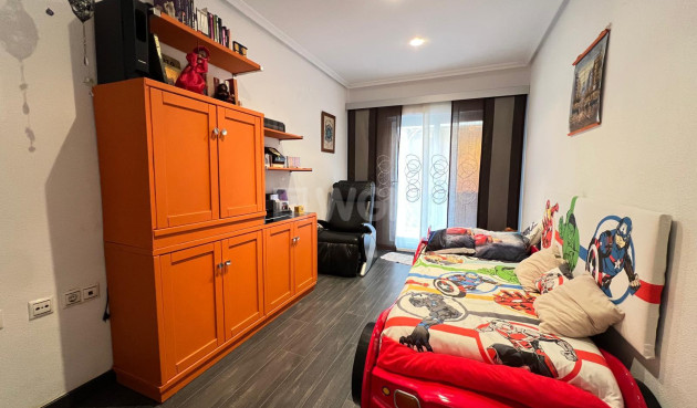 Reventa - Apartamento / piso - Torrevieja - Playa del Cura