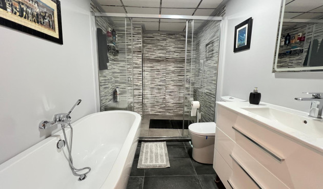 Reventa - Apartamento / piso - Torrevieja - Playa del Cura