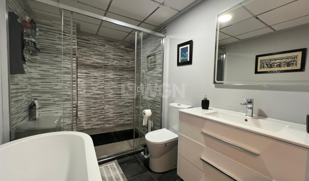 Reventa - Apartamento / piso - Torrevieja - Playa del Cura