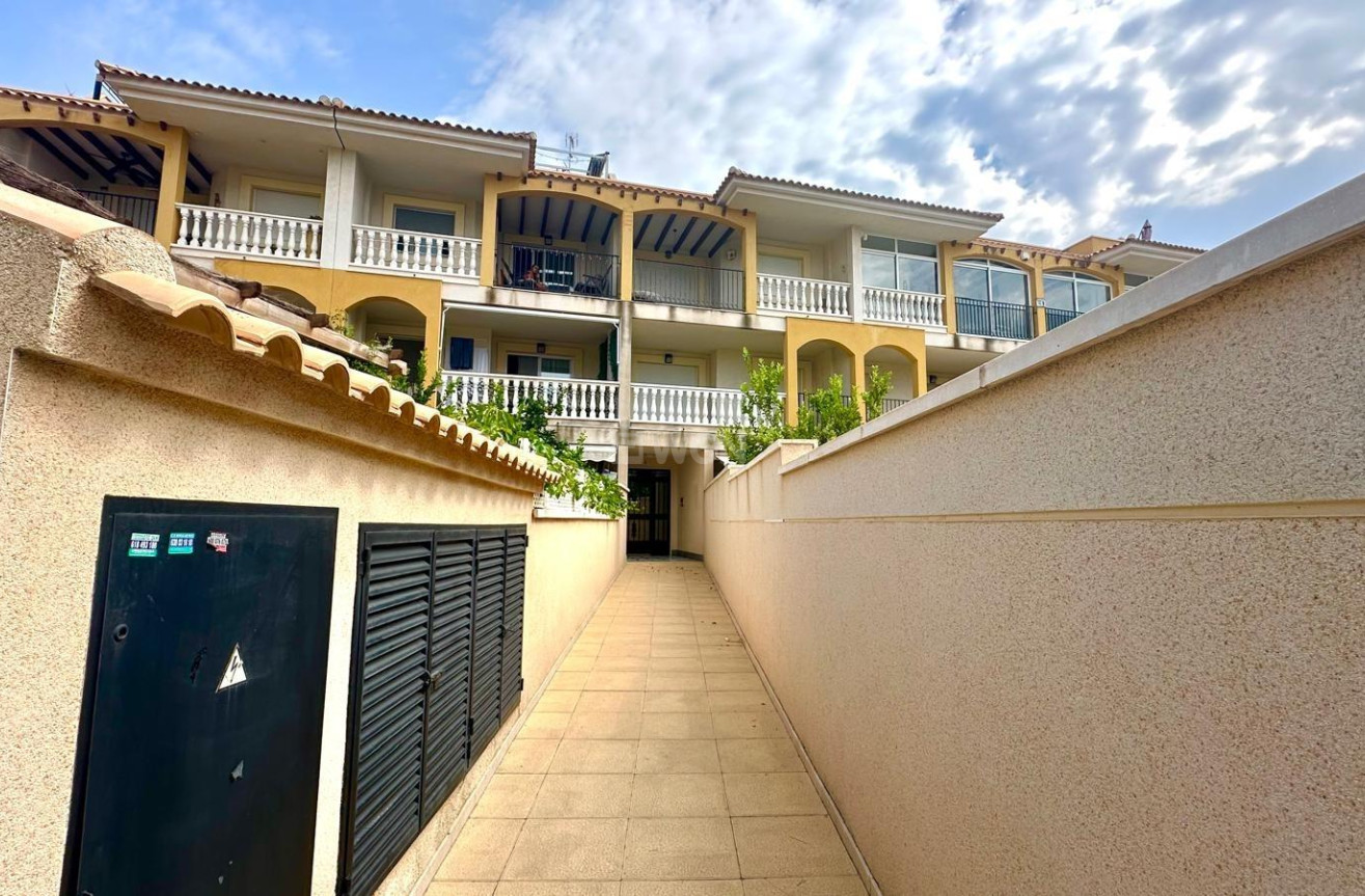 Odsprzedaż - Mieszkanie w bloku - Orihuela Costa - Altos De Campoamor