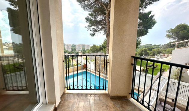 Odsprzedaż - Mieszkanie w bloku - Orihuela Costa - Altos De Campoamor