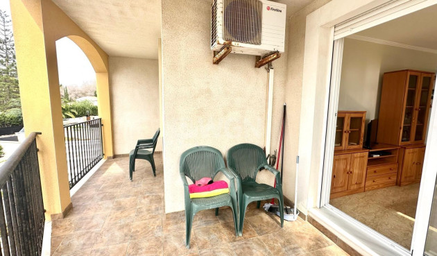 Odsprzedaż - Mieszkanie w bloku - Orihuela Costa - Altos De Campoamor