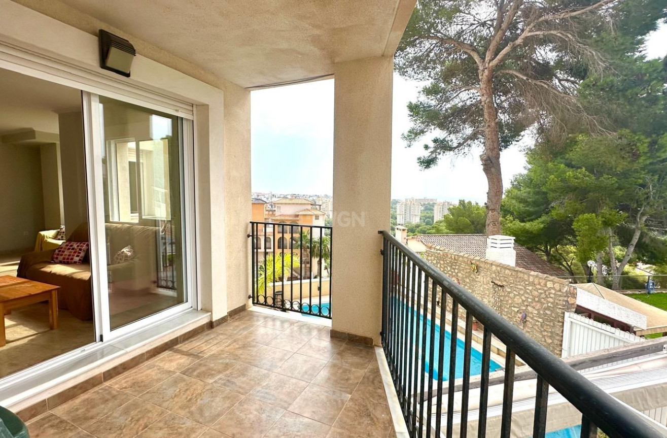 Odsprzedaż - Mieszkanie w bloku - Orihuela Costa - Altos De Campoamor