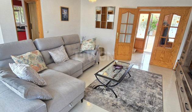 Odsprzedaż - Villa - Alcaucín - Inland