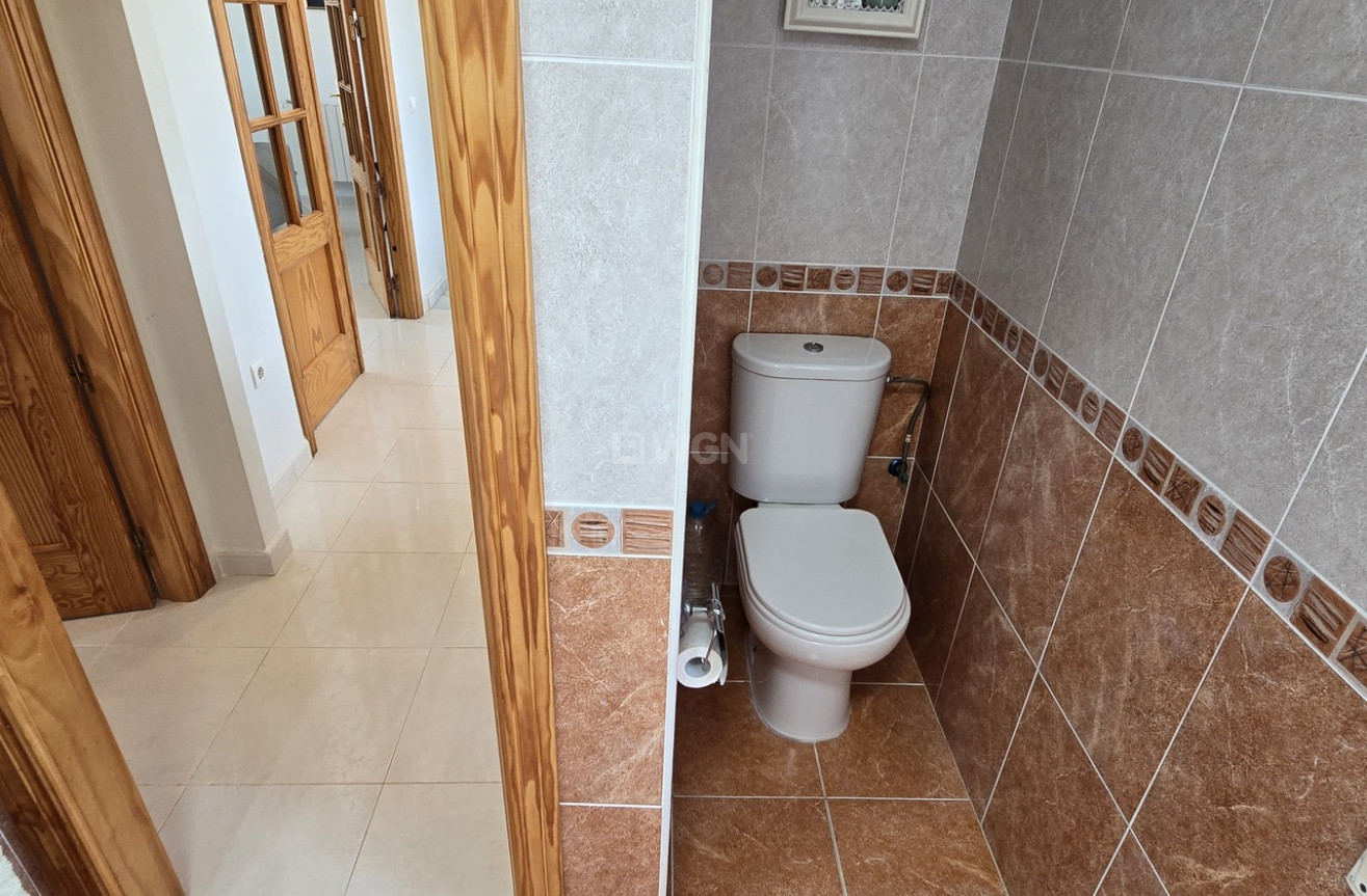 Odsprzedaż - Villa - Alcaucín - Inland