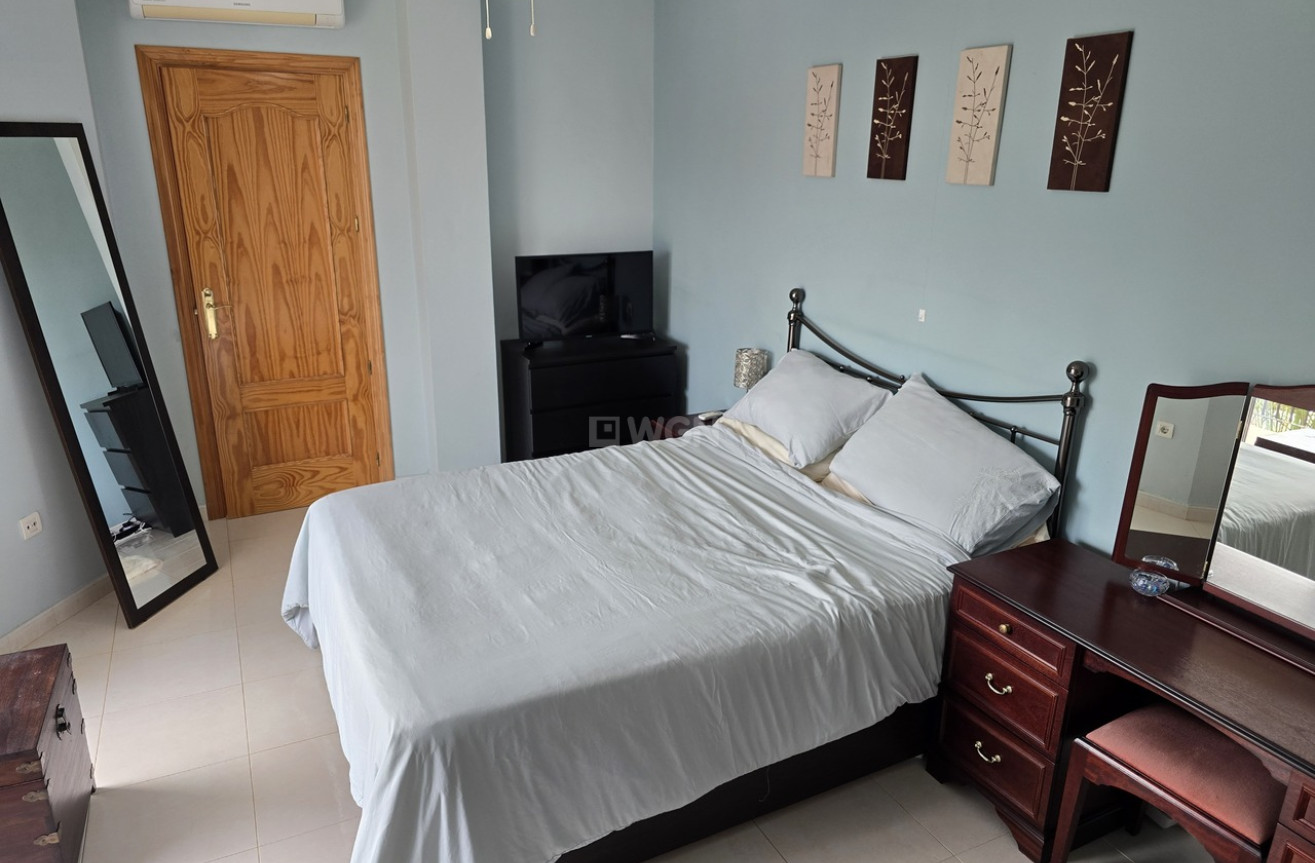 Odsprzedaż - Villa - Alcaucín - Inland