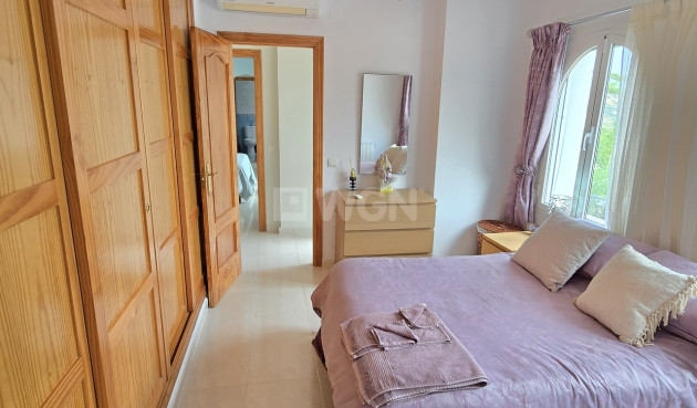 Odsprzedaż - Villa - Alcaucín - Inland