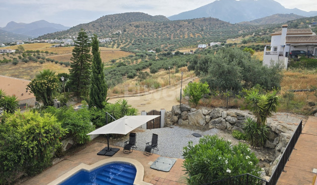 Odsprzedaż - Villa - Alcaucín - Inland