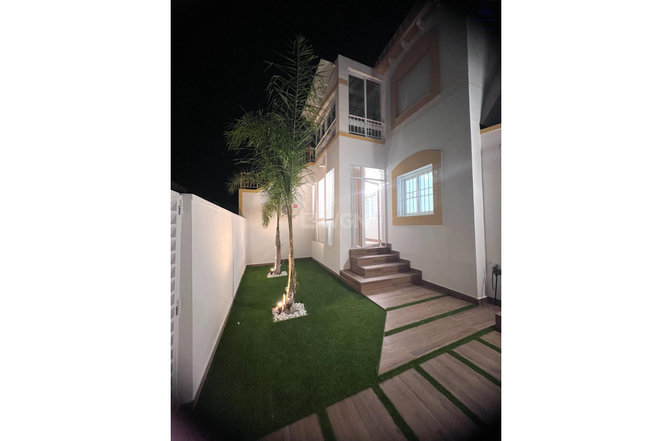 Odsprzedaż - Bungalow - Torrevieja - Centro