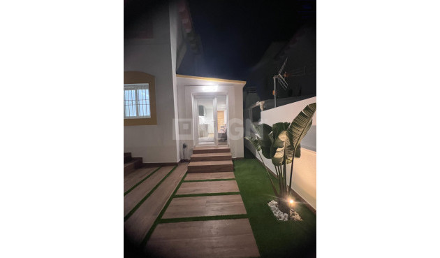 Odsprzedaż - Bungalow - Torrevieja - Centro