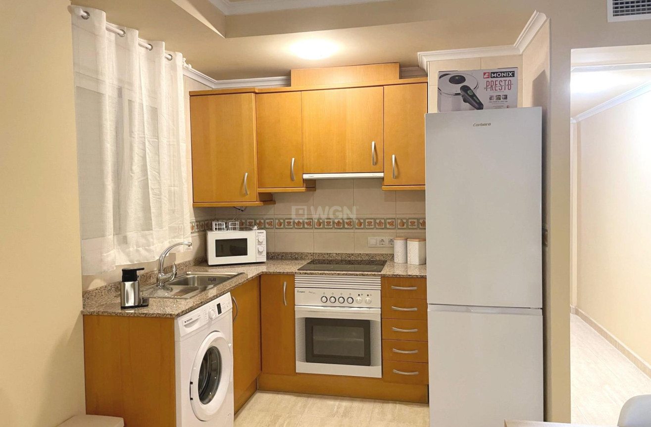 Reventa - Apartamento / piso - Guardamar del Segura - Puerto Deportivo