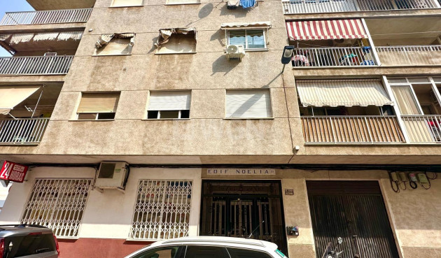 Resale - Apartment / flat - Torrevieja - Estacion De Autobuses