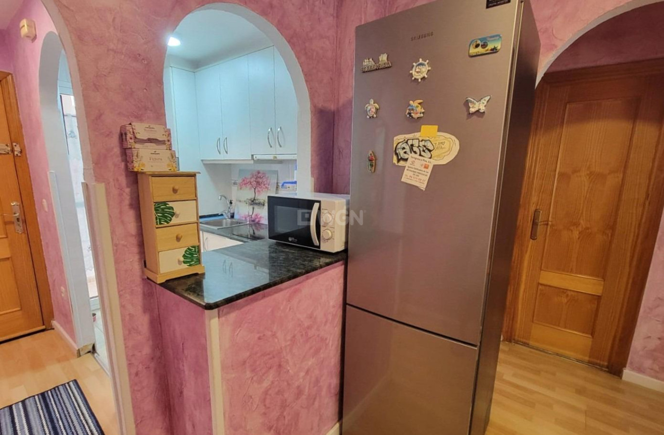 Resale - Apartment / flat - Torrevieja - Playa del Cura