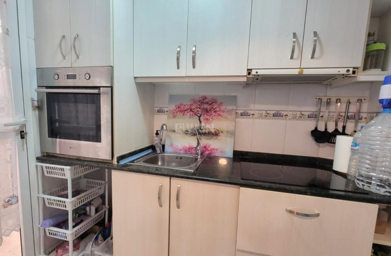 Resale - Apartment / flat - Torrevieja - Playa del Cura