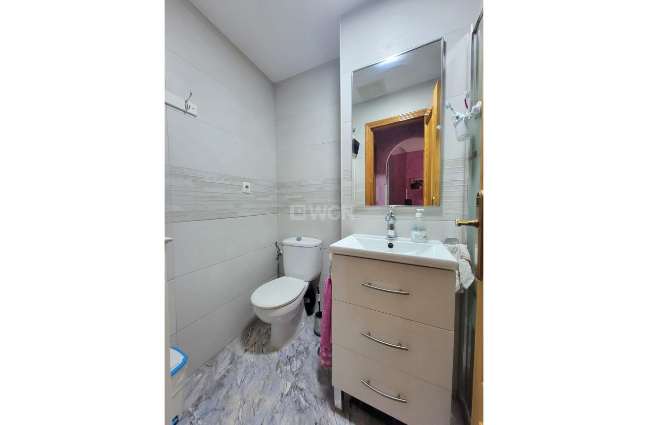 Resale - Apartment / flat - Torrevieja - Playa del Cura