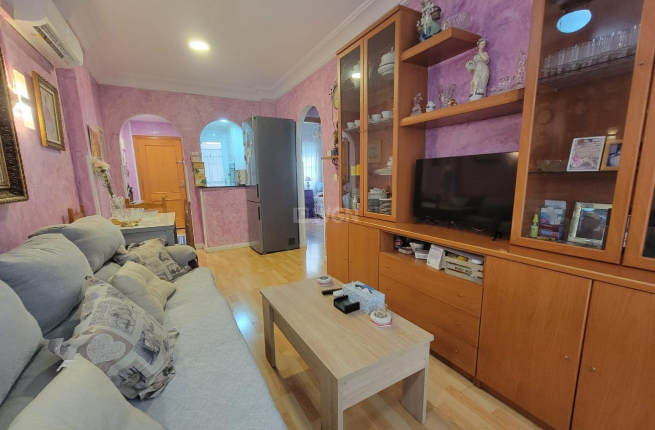 Resale - Apartment / flat - Torrevieja - Playa del Cura