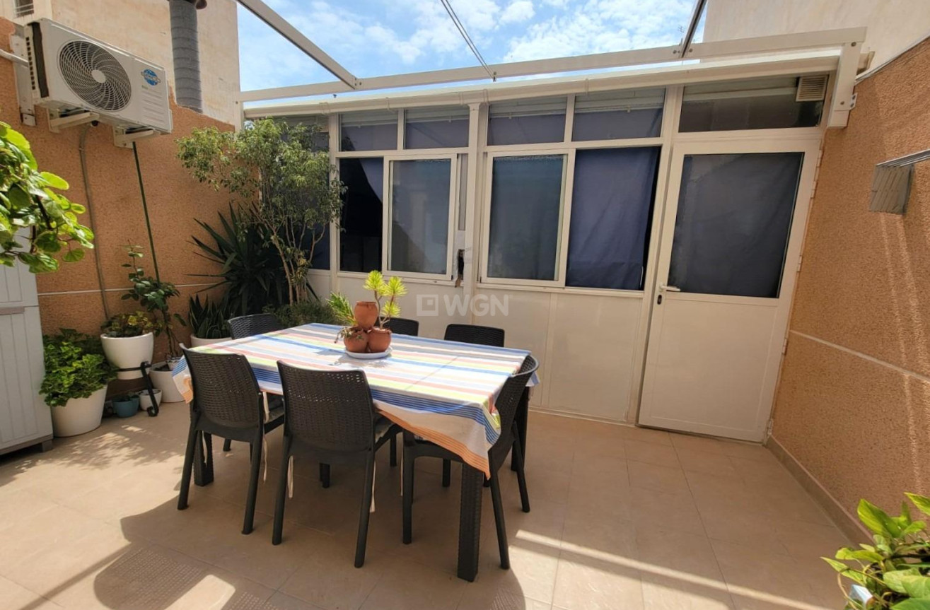 Resale - Apartment / flat - Torrevieja - Playa del Cura