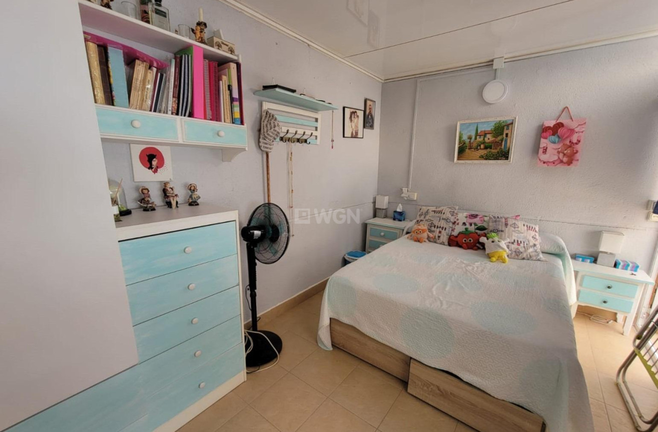 Resale - Apartment / flat - Torrevieja - Playa del Cura