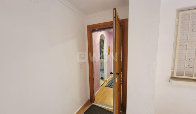 Resale - Apartment / flat - Torrevieja - Playa del Cura