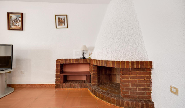 Odsprzedaż - Mieszkanie w bloku - Torrevieja - La Mata