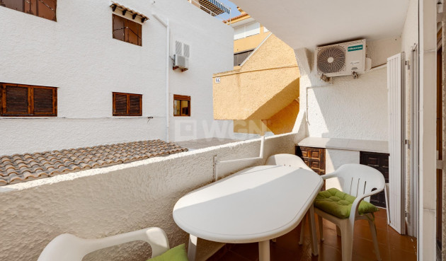 Odsprzedaż - Mieszkanie w bloku - Torrevieja - La Mata