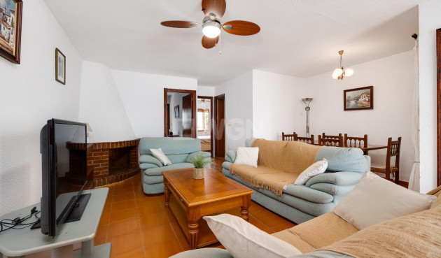 Odsprzedaż - Mieszkanie w bloku - Torrevieja - La Mata