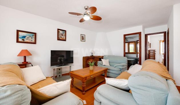 Odsprzedaż - Mieszkanie w bloku - Torrevieja - La Mata