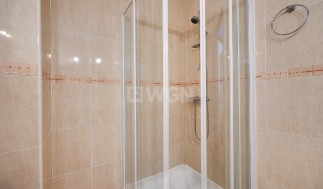 Odsprzedaż - Mieszkanie w bloku - Torrevieja - La Mata