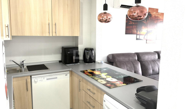 Resale - Apartment / flat - Terrazas de la Torre - Inland