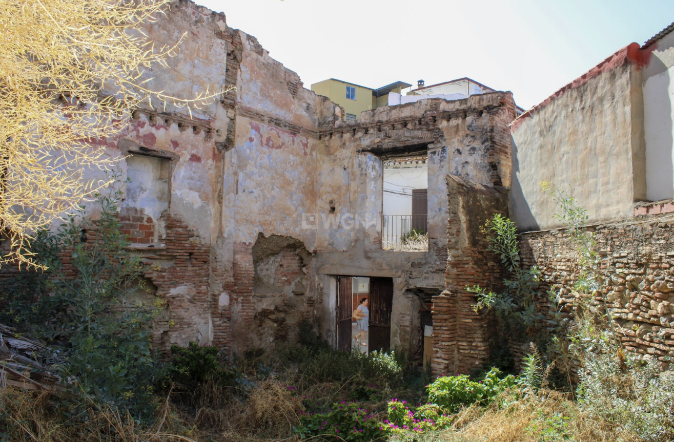 Resale - Plot / Land - Vélez-Málaga - Costa del Sol