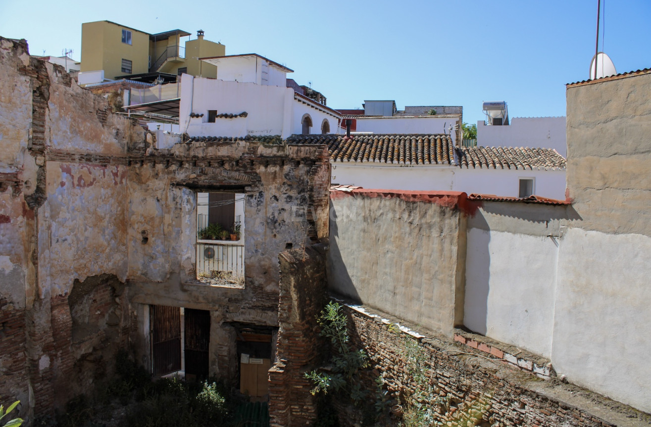 Resale - Plot / Land - Vélez-Málaga - Costa del Sol