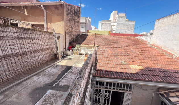 Odsprzedaż - Mieszkanie w bloku - Torrevieja