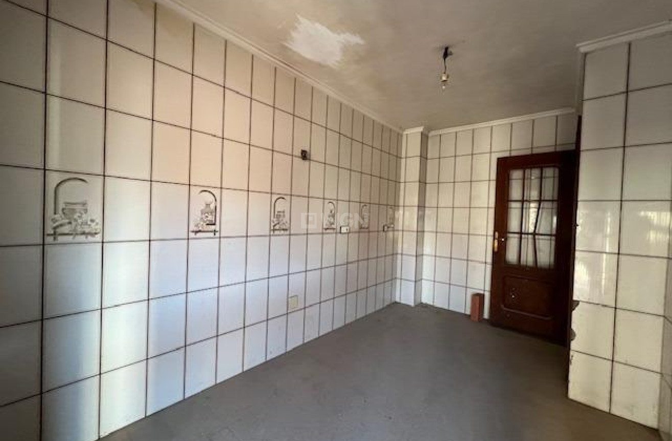 Odsprzedaż - Kamienica - Catral - Comunidad Valenciana