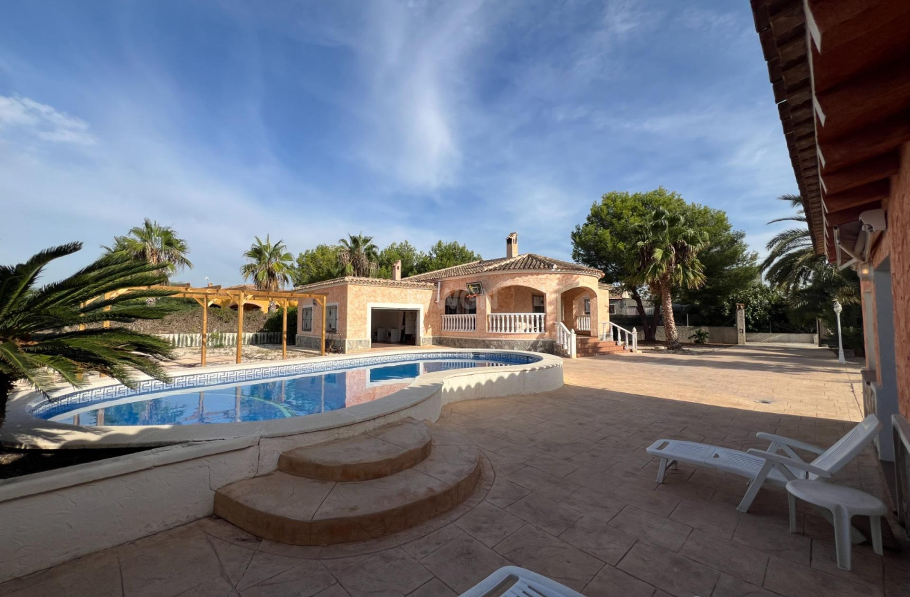 Wiederverkauf - Villa - Dolores - Cmno. Escorredor