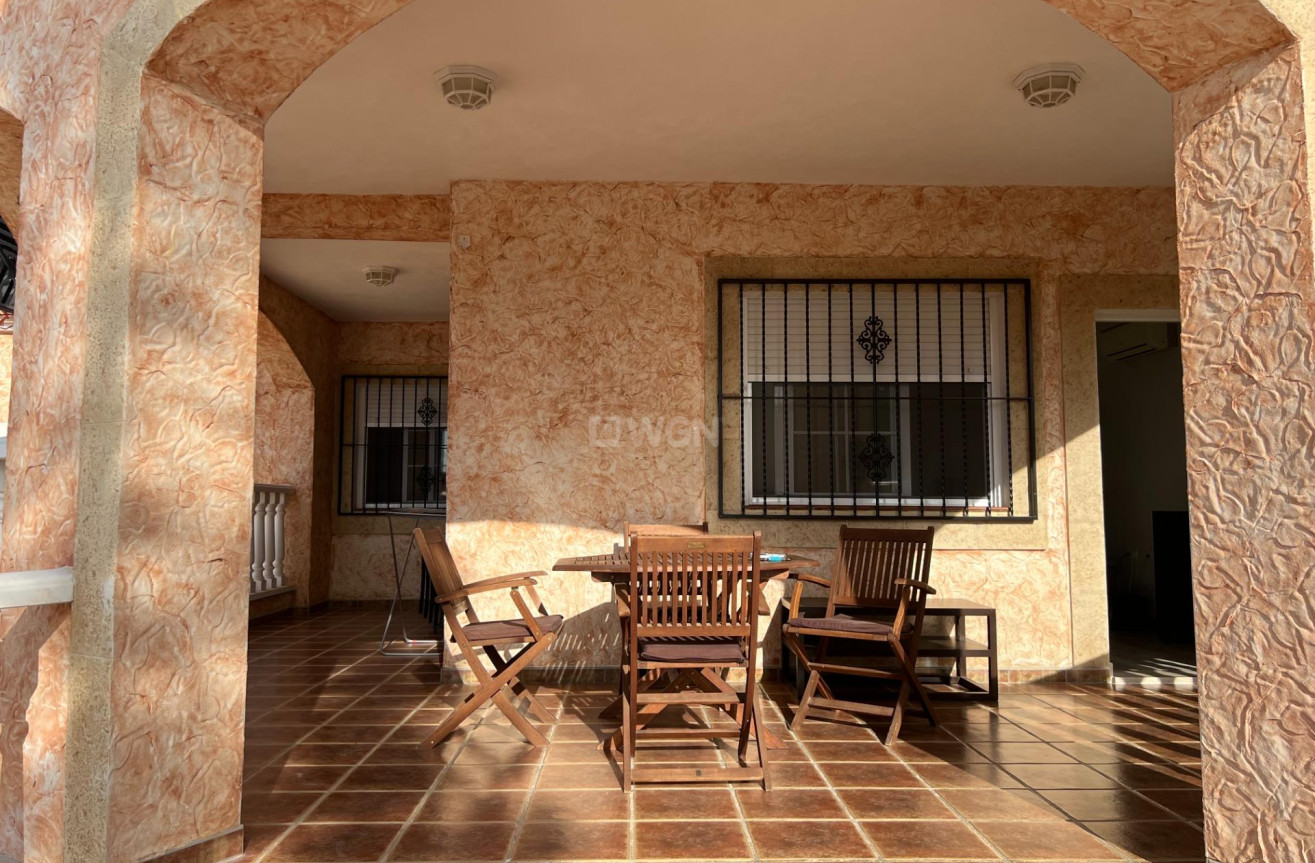 Wiederverkauf - Villa - Dolores - Cmno. Escorredor