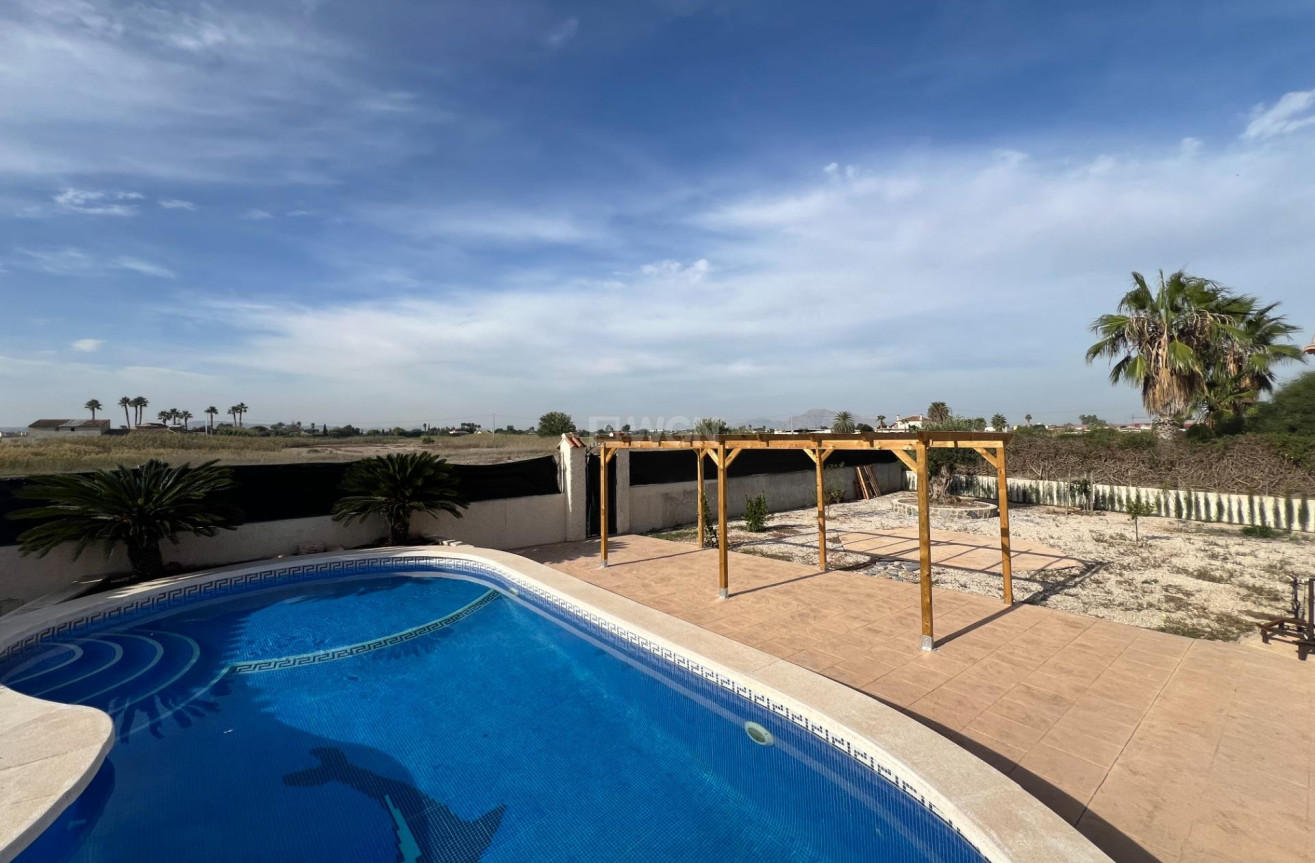 Wiederverkauf - Villa - Dolores - Cmno. Escorredor