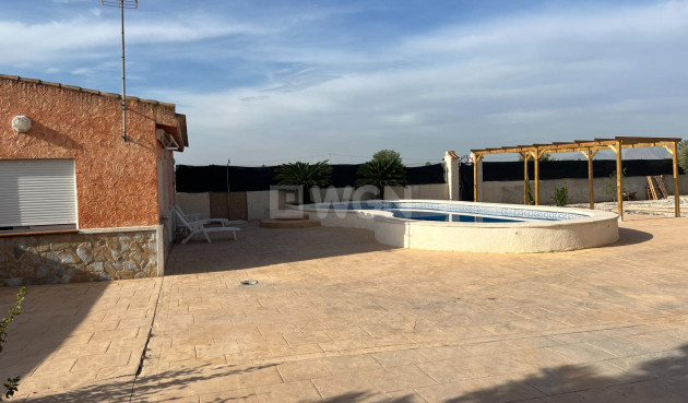 Wiederverkauf - Villa - Dolores - Cmno. Escorredor