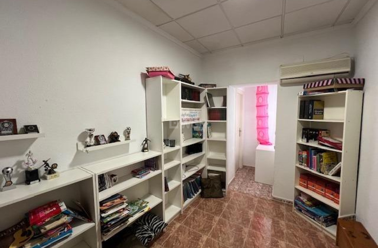 Resale - Townhouse - Dolores - Centro