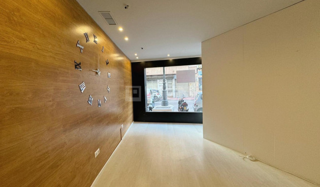 Reventa - Comercial - Guardamar del Segura - Avenida Pais Valenciàno