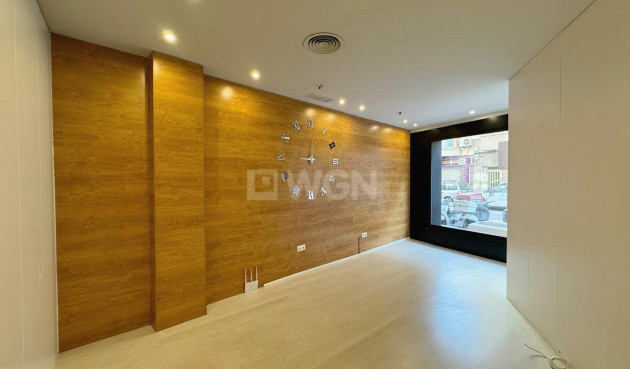 Reventa - Comercial - Guardamar del Segura - Avenida Pais Valenciàno