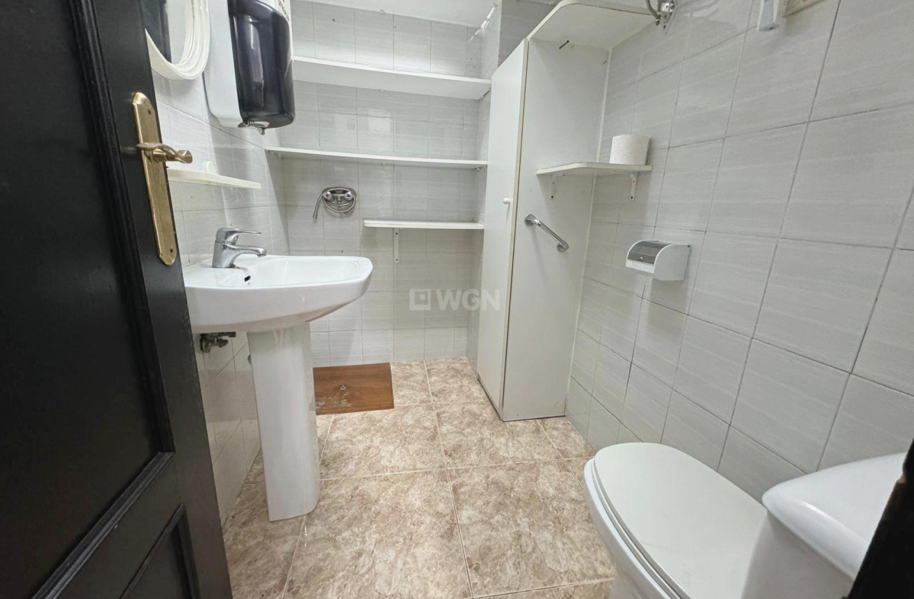 Reventa - Comercial - Guardamar del Segura - Avenida Pais Valenciàno