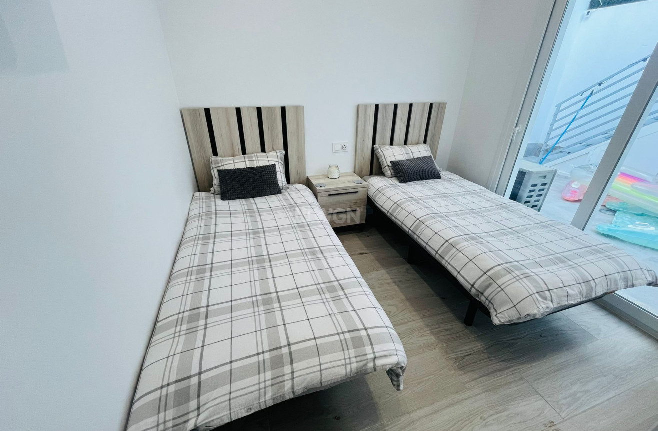 Odsprzedaż - Villa - Avileses - Inland