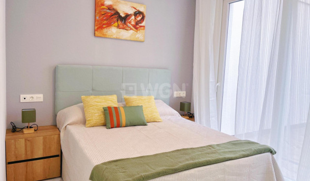 Resale - Apartment / flat - Torrevieja - Playa del Cura