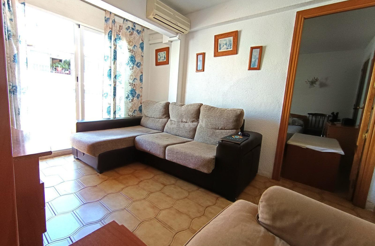 Odsprzedaż - Mieszkanie w bloku - Benidorm - Centro