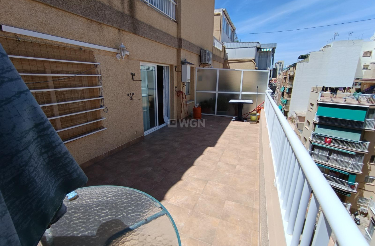 Odsprzedaż - Mieszkanie w bloku - Benidorm - Centro