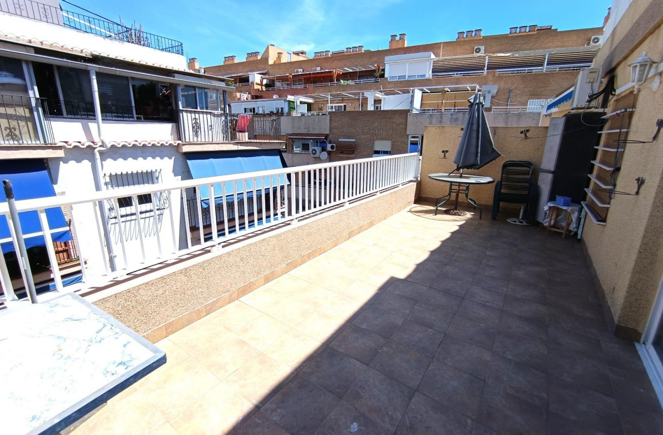 Odsprzedaż - Mieszkanie w bloku - Benidorm - Centro