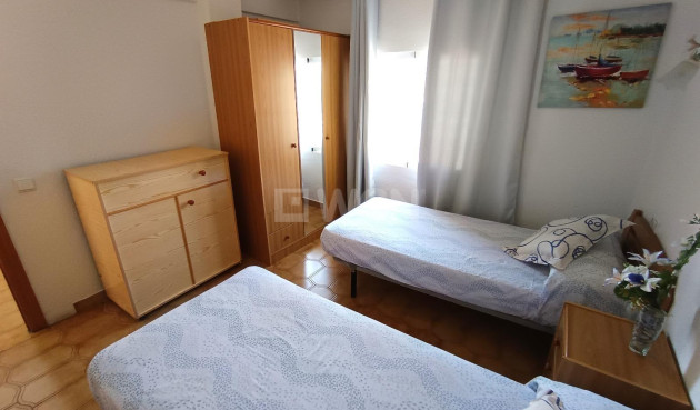 Odsprzedaż - Mieszkanie w bloku - Benidorm - Centro