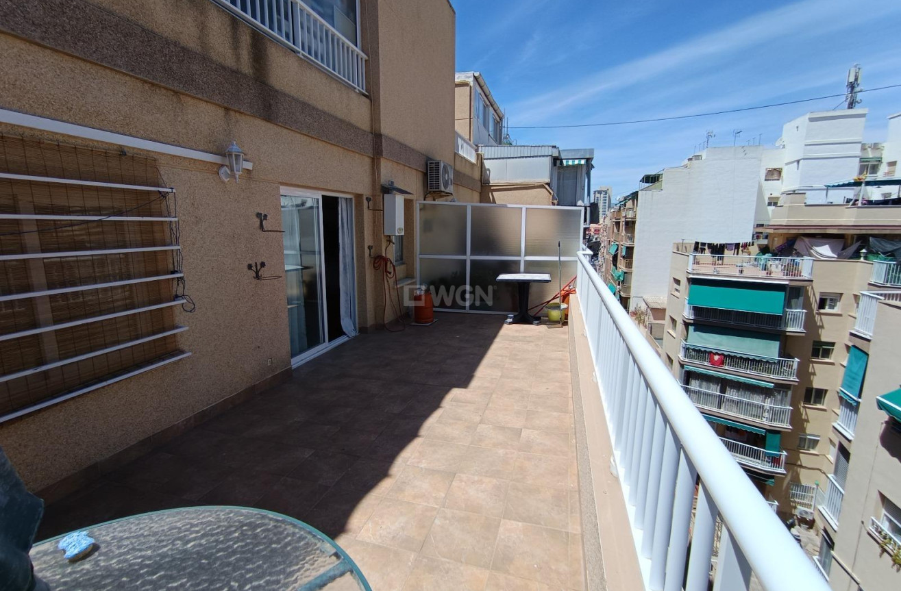 Odsprzedaż - Mieszkanie w bloku - Benidorm - Centro